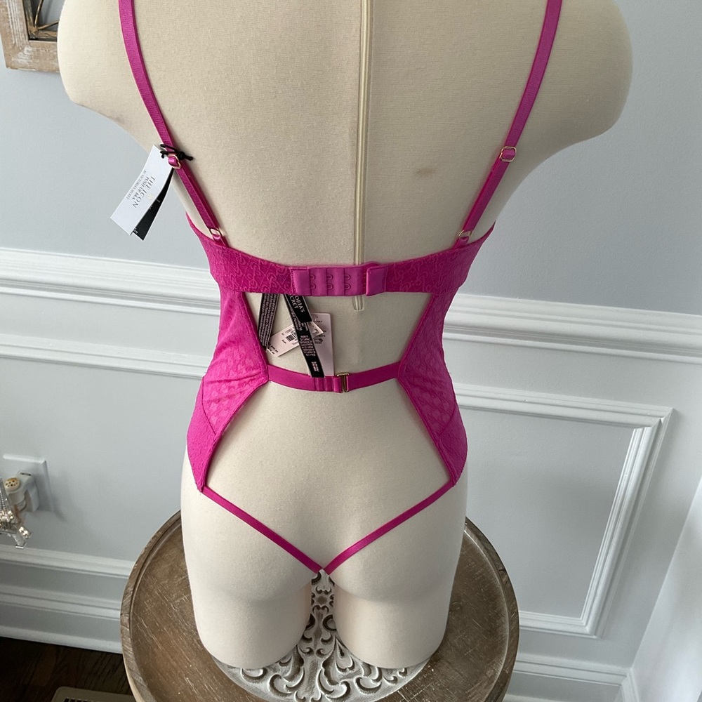 Victoria secret - Picture 3 of 5